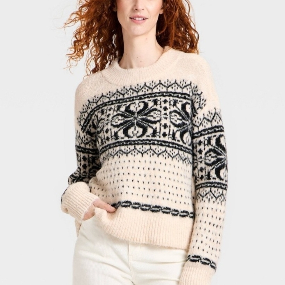 Universal Thread Cream and Black Knit Sweater